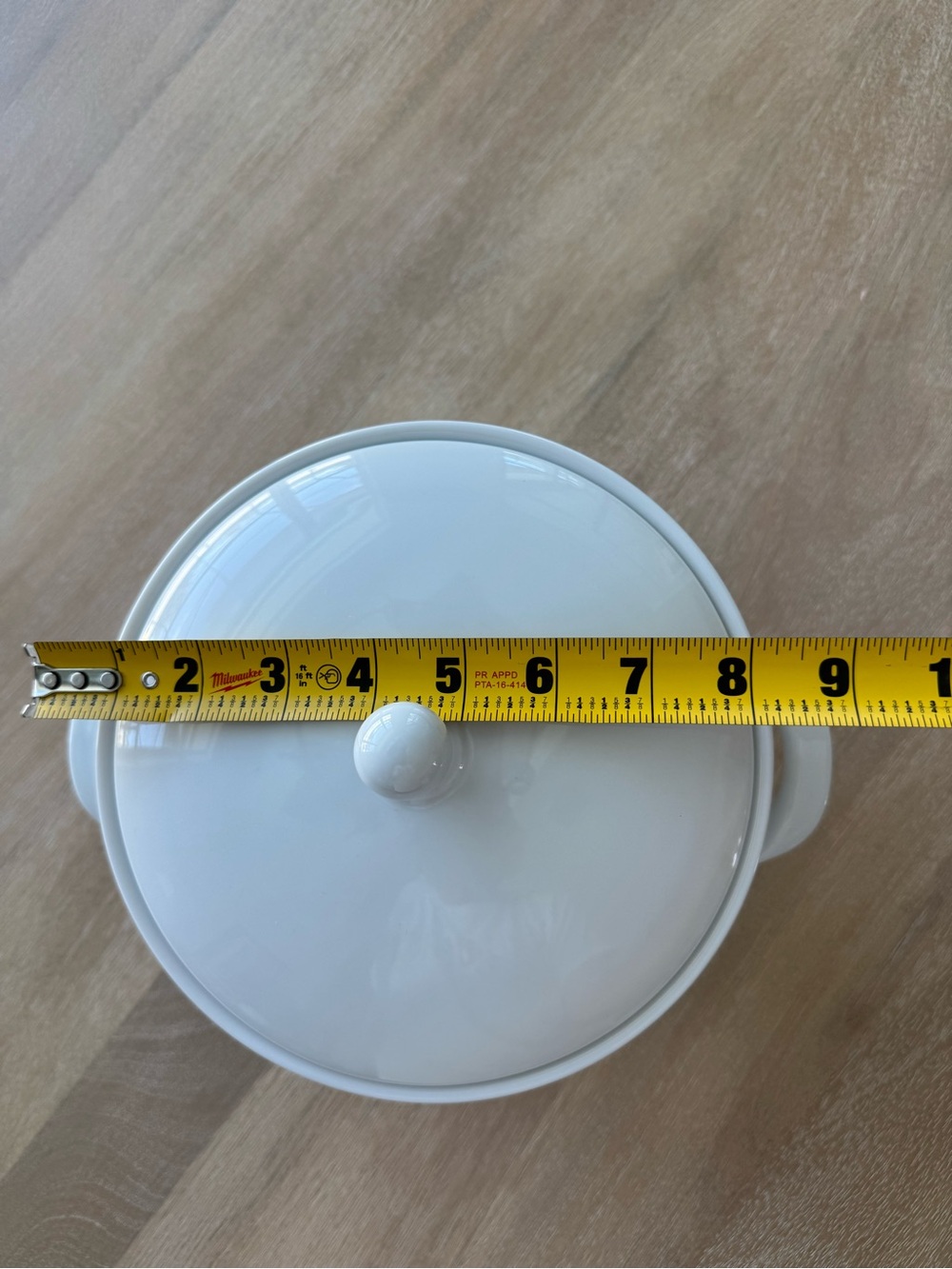 🤍NEVER USED🤍 Crate&Barrel Staccato White Ceramic Lidded Soup Tureen with Handles - Picture 7 of 8